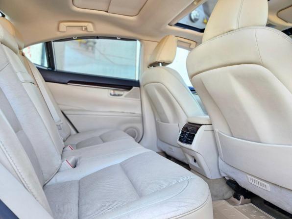 Lexus ES VI с пробегом 2013 года, цена 1 890 000 рублей, 203950 км, седан, Автокод Объявления