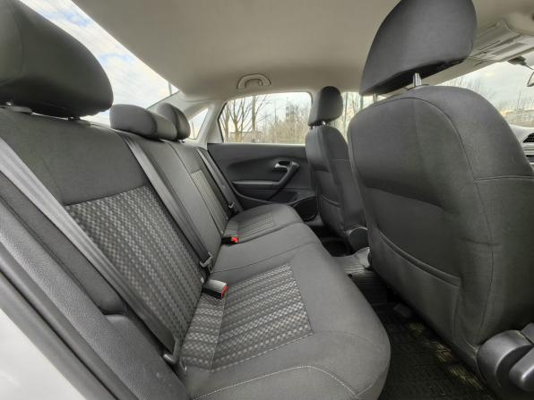Volkswagen Polo V Рестайлинг с пробегом 2017 года, цена 759 000 рублей, 184000 км, седан, Автокод Объявления
