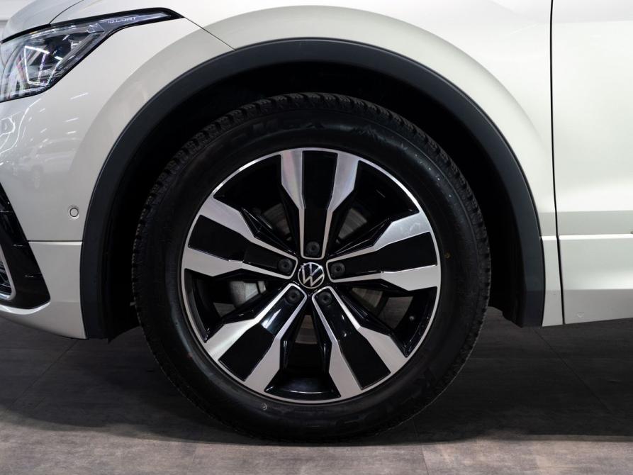 Volkswagen Tiguan II Рестайлинг Чита  - изображение 24