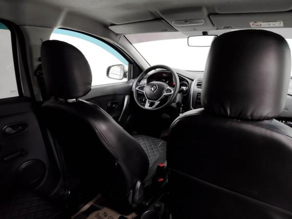 Renault Logan II Рестайлинг с пробегом 2019 года, цена 843 400 рублей, 135420 км, седан, Автокод Объявления