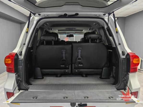 Toyota Land Cruiser 200 Series Рестайлинг 1 с пробегом 2013 года, цена 3 048 000 рублей, 270000 км, внедорожник, Автокод Объявления