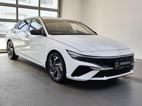 Hyundai Elantra VII (CN7) Рестайлинг с пробегом 2023 года, цена 2 205 000 рублей, 41076 км, седан, Автокод Объявления