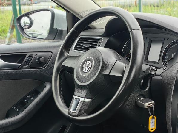 Volkswagen Jetta VI с пробегом 2012 года, цена 929 000 рублей, 176889 км, седан, Автокод Объявления