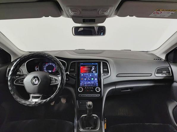 Renault Megane IV с пробегом 2019 года, цена 1 550 000 рублей, 87572 км, универсал, Автокод Объявления