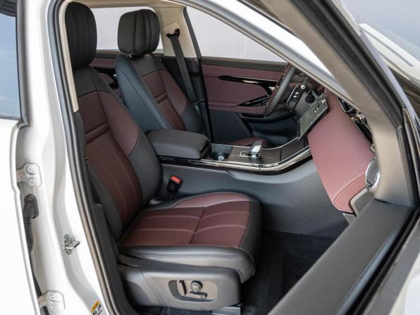Land Rover Range Rover Evoque II Рестайлинг с пробегом 2025 года, цена 5 850 000 рублей, 65 км, внедорожник, Автокод Объявления