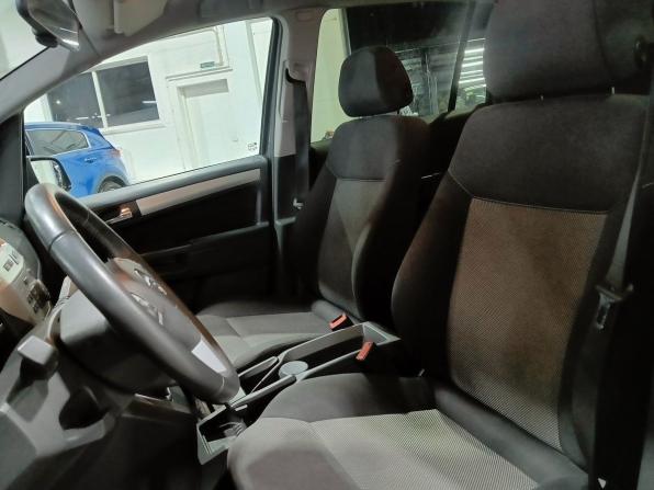Opel Zafira B Рестайлинг с пробегом 2012 года, цена 765 000 рублей, 98916 км, компактвэн, Автокод Объявления
