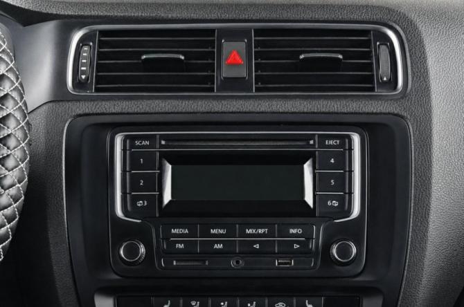 Volkswagen Jetta VI с пробегом 2014 года, цена 879 000 рублей, 220000 км, седан, Автокод Объявления