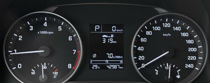 Hyundai Elantra VI (AD) с пробегом 2017 года, цена 1 875 000 рублей, 42987 км, седан, Автокод Объявления