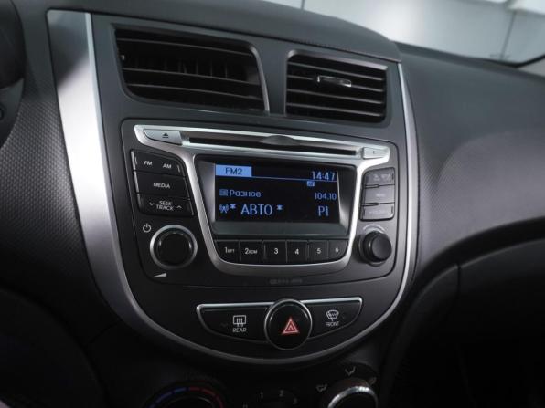 Hyundai Solaris I Рестайлинг с пробегом 2015 года, цена 1 099 000 рублей, 154819 км, седан, Автокод Объявления