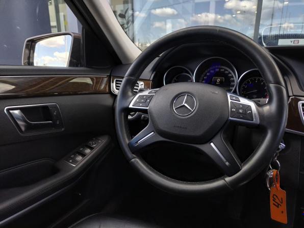 Mercedes-Benz E-Класс IV (W212 S212 C207) Рестайлинг с пробегом 2014 года, цена 1 540 000 рублей, 209000 км, седан, Автокод Объявления