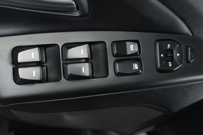 Hyundai ix35 I Рестайлинг с пробегом 2014 года, цена 1 359 000 рублей, 224300 км, внедорожник, Автокод Объявления