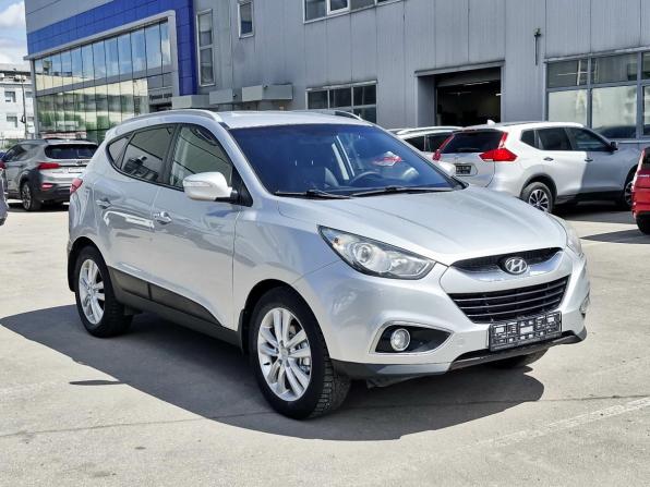 Hyundai ix35 I с пробегом 2011 года, цена 980 000 рублей, 332017 км, внедорожник, Автокод Объявления
