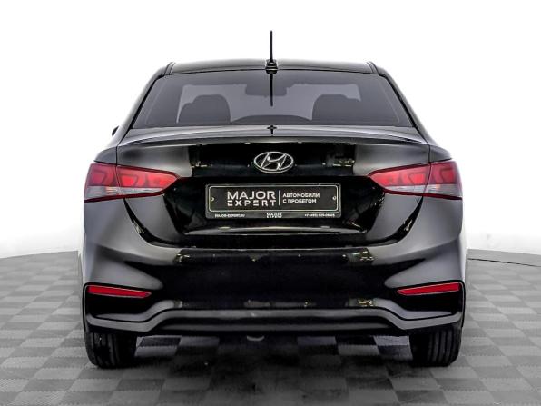 Hyundai Solaris II с пробегом 2019 года, цена 1 300 000 рублей, 79113 км, седан, Автокод Объявления