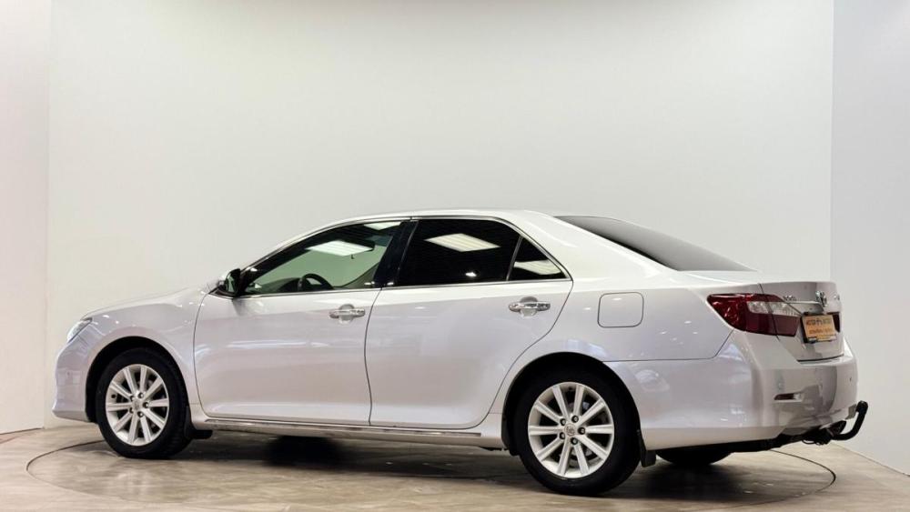 Toyota Camry VII (XV50) Киров  - изображение 3