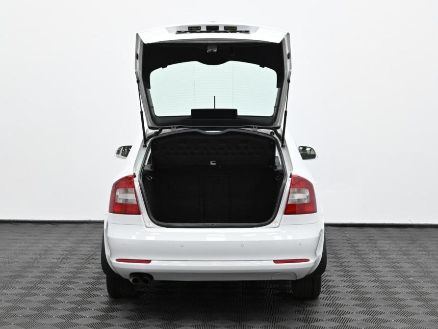 Skoda Octavia II (A5) Рестайлинг Москва  - изображение 14