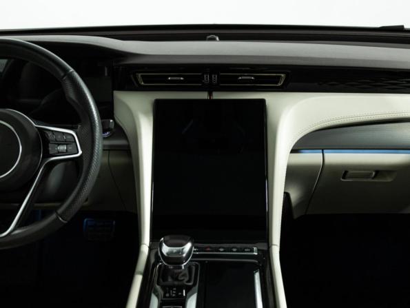Hongqi H5 II с пробегом 2023 года, цена 2 600 000 рублей, 77438 км, седан, Автокод Объявления