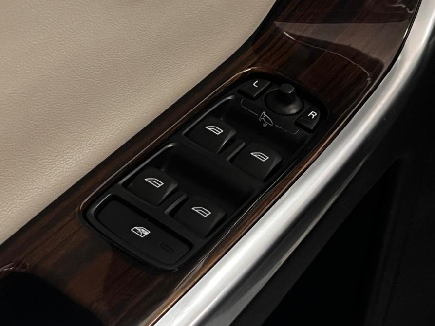 Volvo XC60 I Рестайлинг Санкт-Петербург  - изображение 15