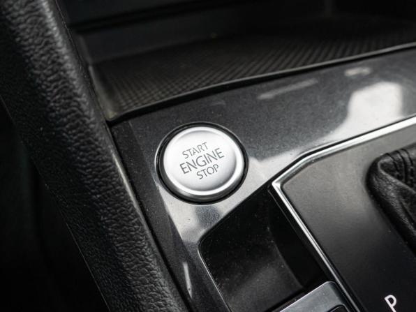 Volkswagen Tiguan II с пробегом 2018 года, цена 2 470 000 рублей, 158892 км, внедорожник, Автокод Объявления
