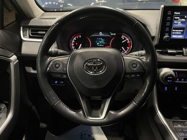 Toyota RAV4 V (XA50) с пробегом 2022 года, цена 3 630 000 рублей, 48800 км, внедорожник, Автокод Объявления