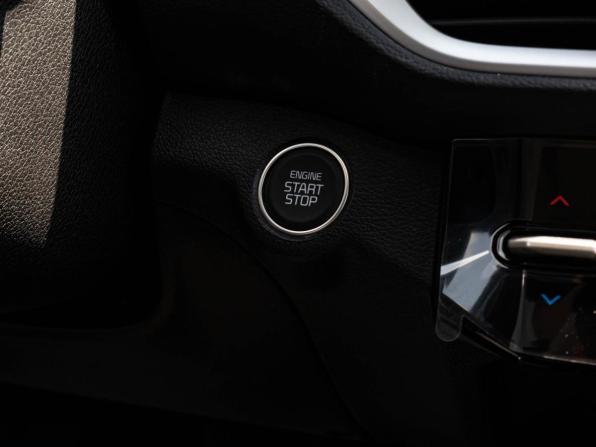 Kia K3 II (China Market) Рестайлинг с пробегом 2026 года, цена 2 505 000 рублей, 128 км, седан, Автокод Объявления