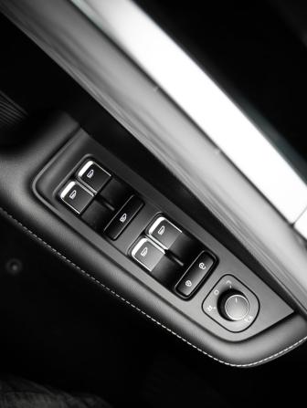 Geely Coolray I Рестайлинг с пробегом 2023 года, цена 2 250 000 рублей, 23500 км, внедорожник, Автокод Объявления