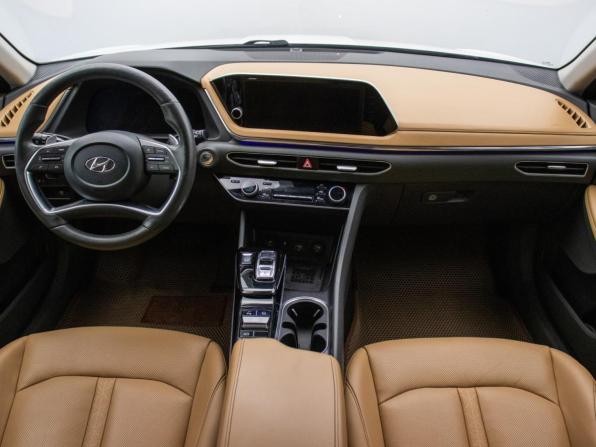 Hyundai Sonata VIII (DN8) с пробегом 2021 года, цена 2 330 000 рублей, 75040 км, седан, Автокод Объявления