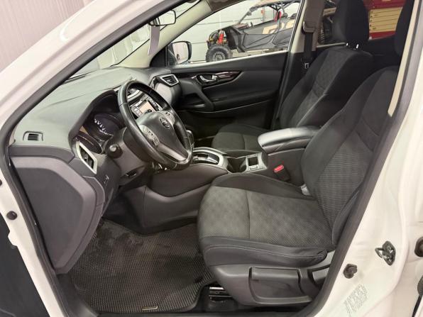 Nissan Qashqai II с пробегом 2017 года, цена 1 297 000 рублей, 190968 км, внедорожник, Автокод Объявления