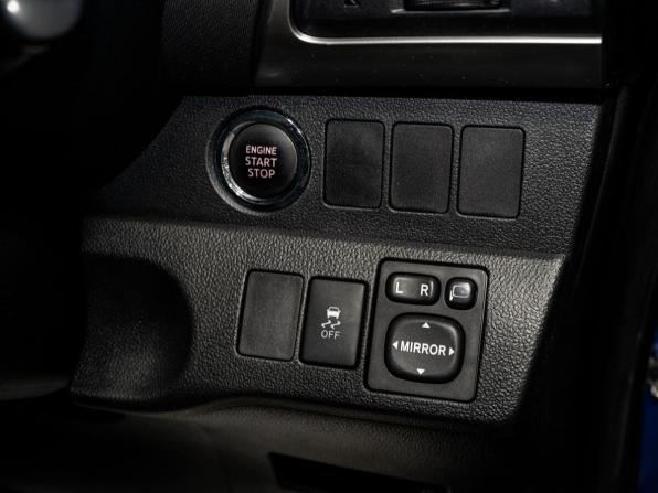 Toyota Ractis II с пробегом 2014 года, цена 1 145 000 рублей, 101770 км, хэтчбек, Автокод Объявления
