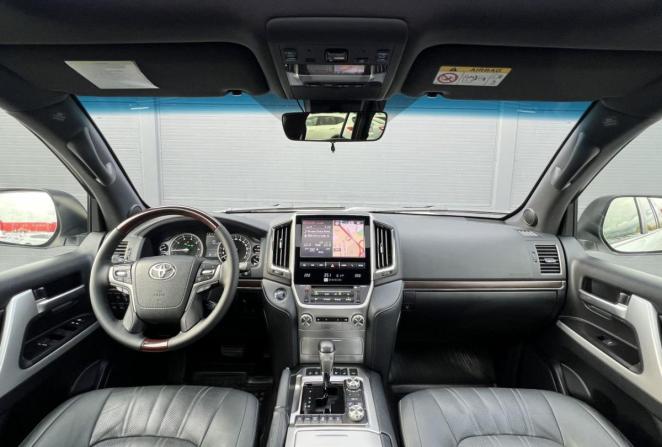Toyota Land Cruiser 200 Series Рестайлинг 2 с пробегом 2020 года, цена 8 690 000 рублей, 86370 км, внедорожник, Автокод Объявления