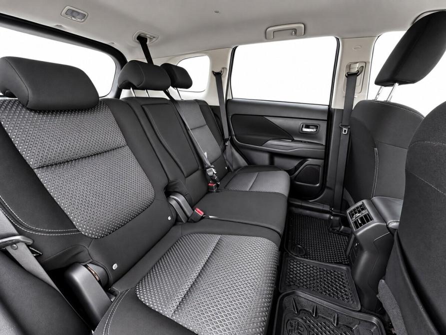 Mitsubishi Outlander III Рестайлинг 3 Балашиха  - изображение 18