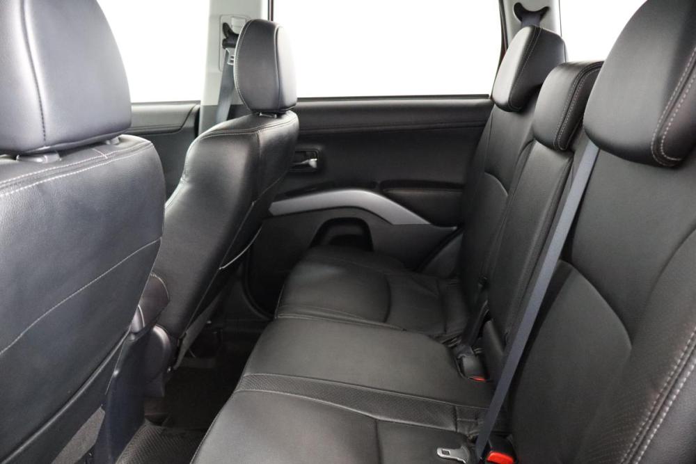 Mitsubishi Outlander II Рестайлинг Санкт-Петербург  - изображение 14