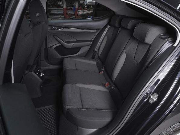 Skoda Octavia IV (A8) с пробегом 2021 года, цена 2 339 000 рублей, 92837 км, лифтбек, Автокод Объявления