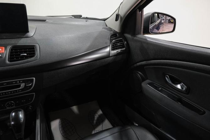 Renault Fluence I с пробегом 2011 года, цена 749 000 рублей, 191500 км, седан, Автокод Объявления