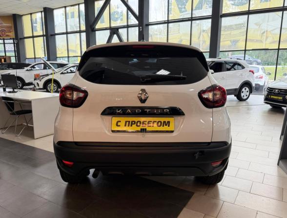Renault Kaptur I Рестайлинг с пробегом 2021 года, цена 1 699 000 рублей, 65000 км, внедорожник, Автокод Объявления