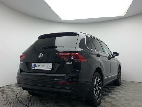 Volkswagen Tiguan II с пробегом 2018 года, цена 2 299 000 рублей, 159626 км, внедорожник, Автокод Объявления
