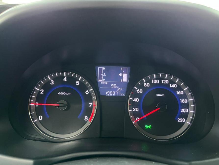 Hyundai Solaris I Рестайлинг Киров  - изображение 15