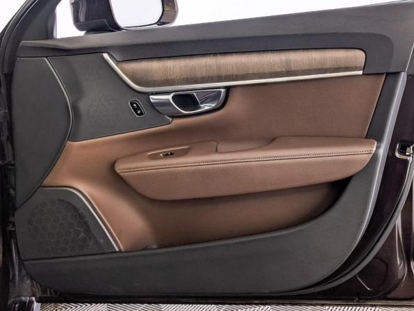 Volvo V90 Cross Country I Рестайлинг с пробегом 2021 года, цена 3 710 000 рублей, 125517 км, универсал, Автокод Объявления