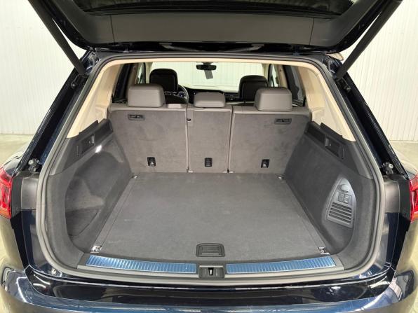 Volkswagen Touareg III с пробегом 2019 года, цена 5 397 000 рублей, 28395 км, внедорожник, Автокод Объявления