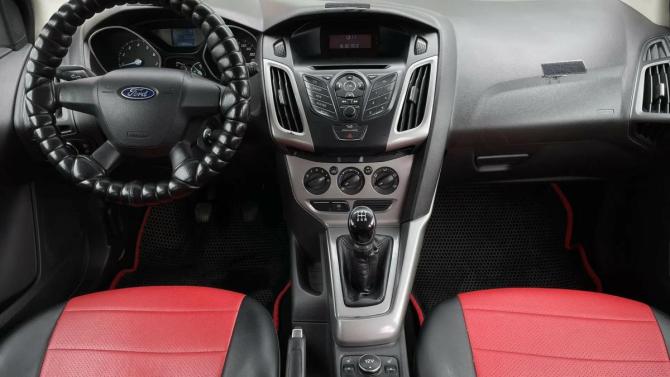 Ford Focus III с пробегом 2012 года, цена 649 000 рублей, 278894 км, универсал, Автокод Объявления