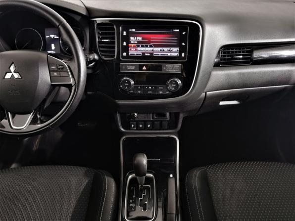 Mitsubishi Outlander III Рестайлинг 3 с пробегом 2019 года, цена 1 535 150 рублей, 129417 км, внедорожник, Автокод Объявления