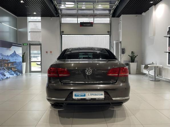 Volkswagen Passat B7 с пробегом 2012 года, цена 950 000 рублей, 235240 км, седан, Автокод Объявления