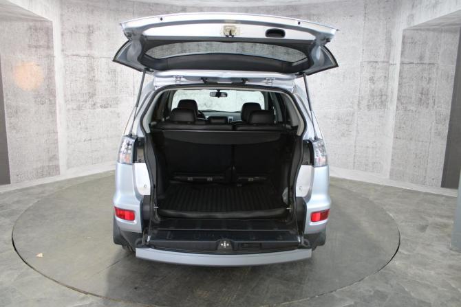 Mitsubishi Outlander II Рестайлинг с пробегом 2011 года, цена 1 154 000 рублей, 217449 км, внедорожник, Автокод Объявления