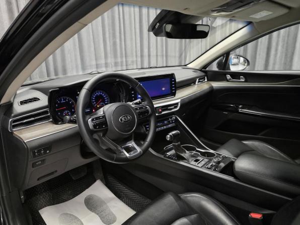 Kia K5 III с пробегом 2021 года, цена 2 290 000 рублей, 117000 км, седан, Автокод Объявления