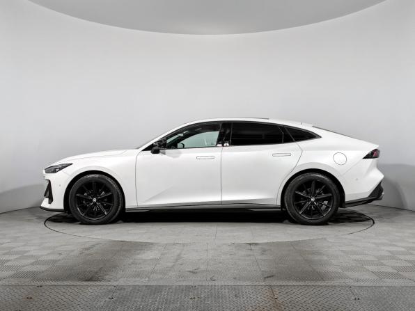 Changan UNI-V I с пробегом 2024 года, цена 2 150 000 рублей, 38500 км, лифтбек, Автокод Объявления