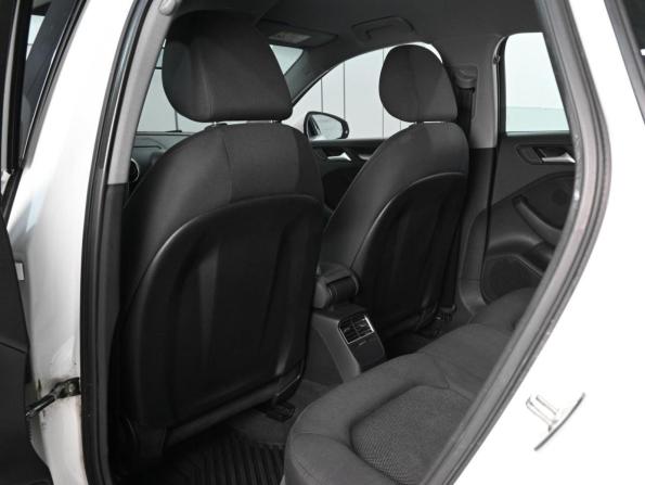 Audi A3 III (8V) Рестайлинг с пробегом 2016 года, цена 1 629 000 рублей, 138544 км, седан, Автокод Объявления