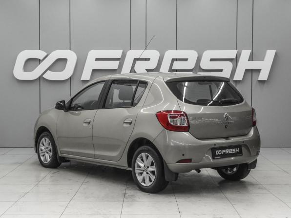 Renault Sandero II Рестайлинг с пробегом 2019 года, цена 1 195 000 рублей, 100982 км, хэтчбек, Автокод Объявления