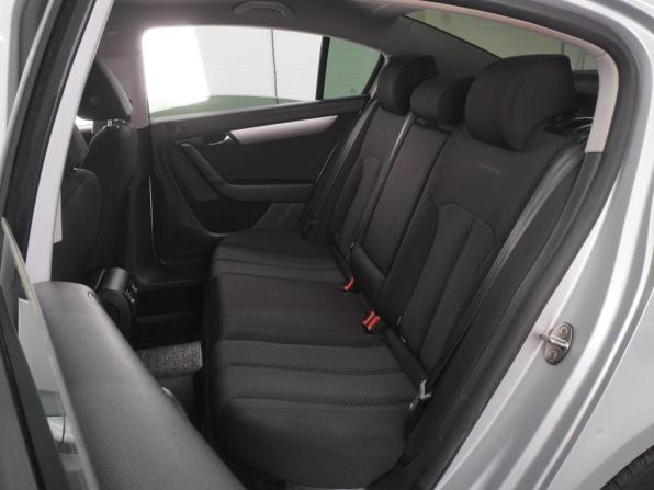 Volkswagen Passat B7 с пробегом 2012 года, цена 1 113 000 рублей, 141973 км, седан, Автокод Объявления