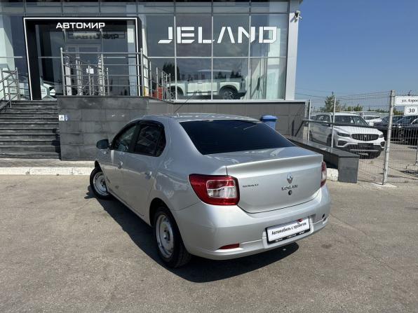 Renault Logan II с пробегом 2017 года, цена 570 000 рублей, 251702 км, седан, Автокод Объявления