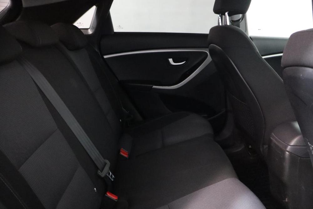 Hyundai i30 II Рестайлинг Санкт-Петербург  - изображение 12