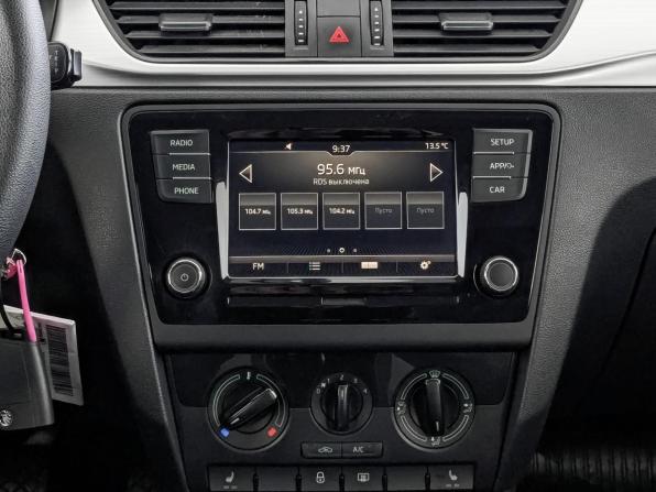 Skoda Rapid I Рестайлинг с пробегом 2019 года, цена 1 350 000 рублей, 99438 км, лифтбек, Автокод Объявления